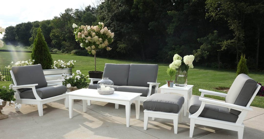 Heritage Deep Seating Love Seat with Cushions
